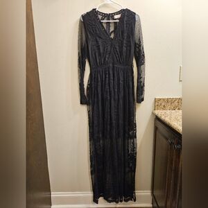 BNWT - Altar'd State - Black long sleeve maxi